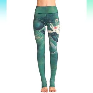 Green Lotus Women’s Yoga Pants Over The Heel Printed Stirrup High Waisted Small